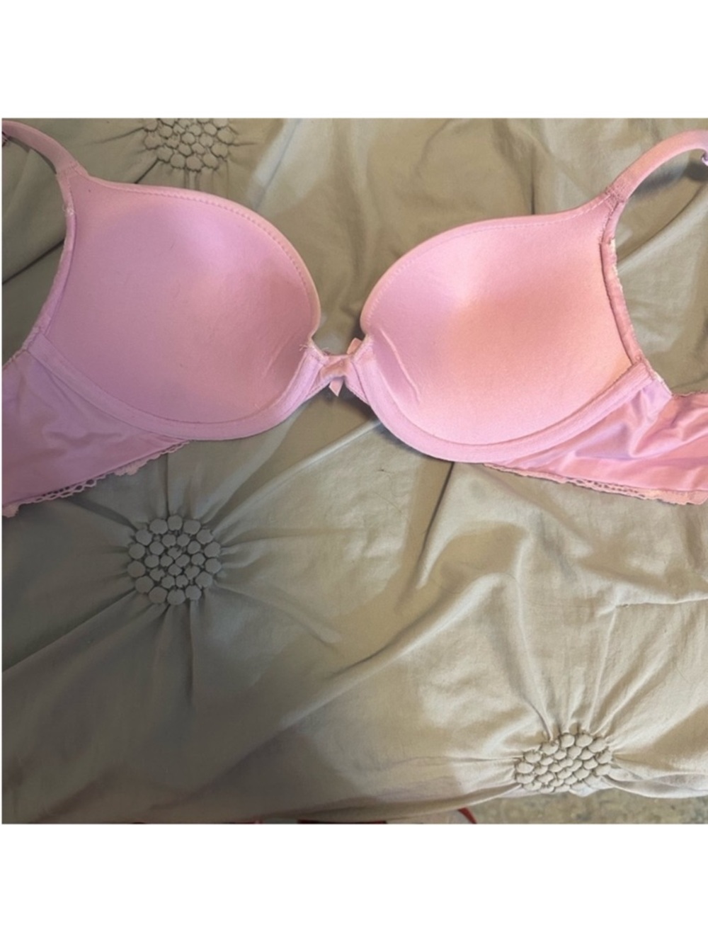 Victoria's Secret Light Pink Lace Push-Up Bra - Picture 2 of 4